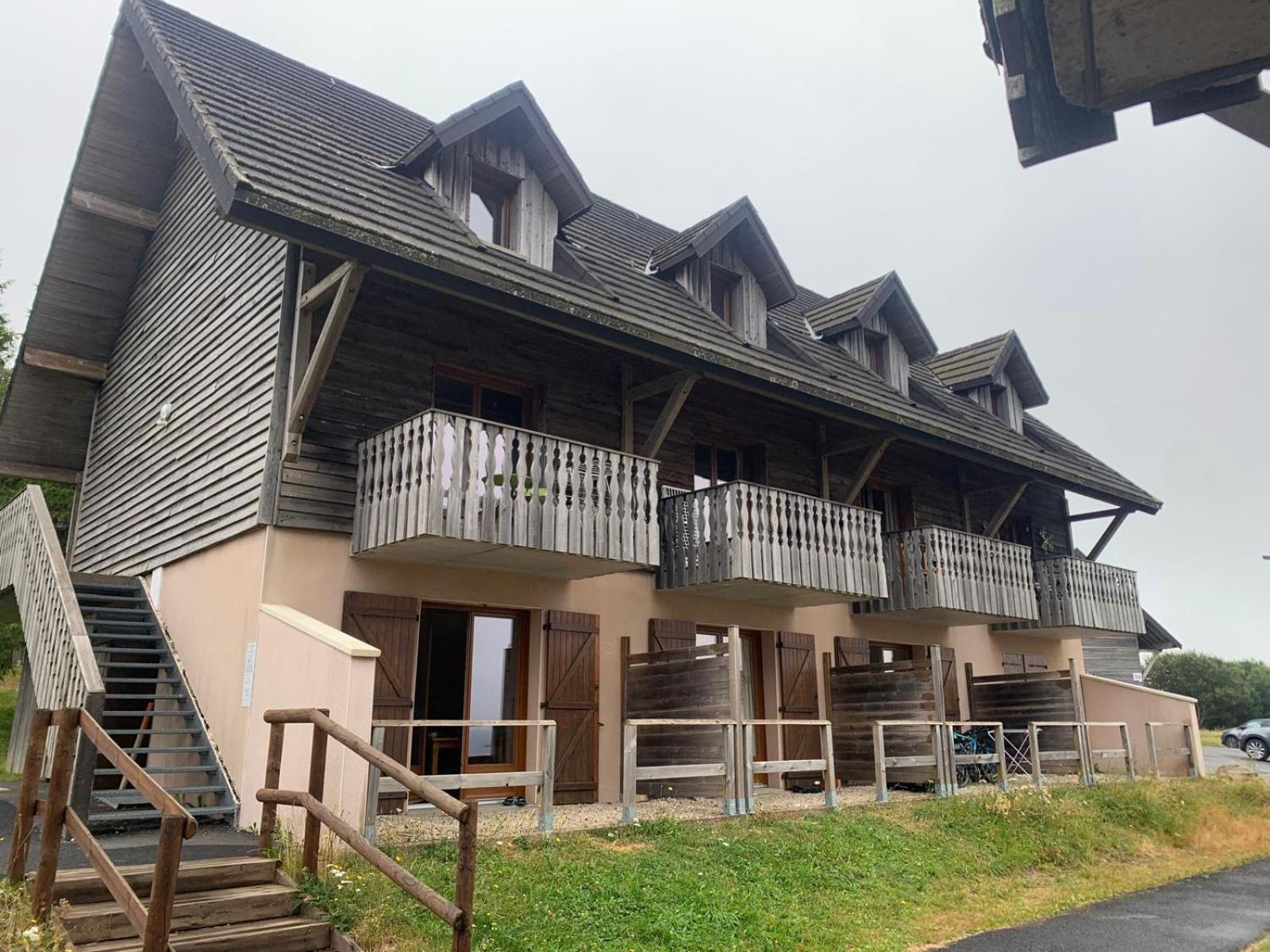 Appartement Dans Residence Bois De La Reine, Besse Et Saint Anastaise 외부 사진